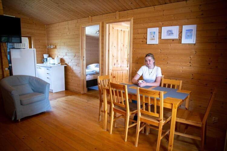 Comfortable Bungalow With A Covered Terrace, For 6 People, ミエンジズドロイェ エクステリア 写真